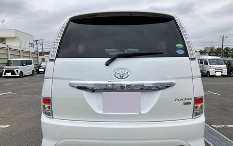 Toyota ISis I, 2017 год, 4 фотография