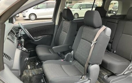 Toyota ISis I, 2017 год, 18 фотография