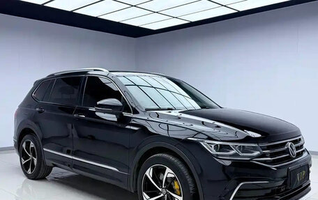 Volkswagen Tiguan II, 2021 год, 2 151 376 рублей, 3 фотография