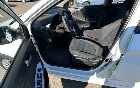 Hyundai Solaris II рестайлинг, 2016 год, 730 000 рублей, 16 фотография