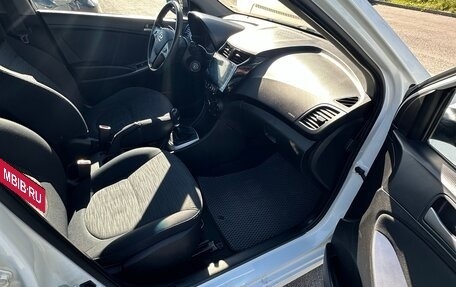 Hyundai Solaris II рестайлинг, 2016 год, 730 000 рублей, 12 фотография