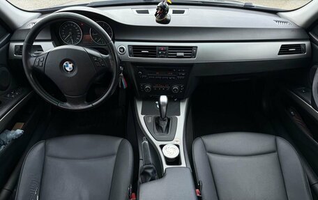 BMW 3 серия, 2007 год, 900 000 рублей, 13 фотография