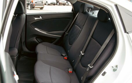 Hyundai Solaris II рестайлинг, 2015 год, 995 000 рублей, 16 фотография
