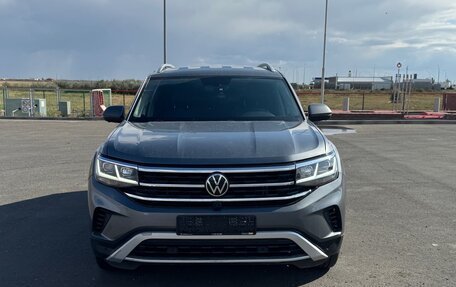 Volkswagen Teramont I, 2022 год, 3 250 000 рублей, 2 фотография