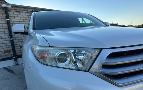 Toyota Highlander III, 2012 год, 2 150 000 рублей, 5 фотография