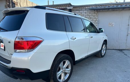 Toyota Highlander III, 2012 год, 2 150 000 рублей, 29 фотография