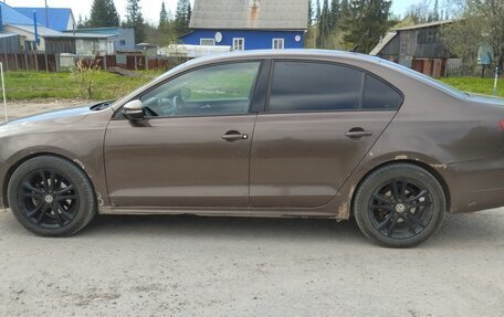 Volkswagen Jetta VI, 2011 год, 600 000 рублей, 4 фотография