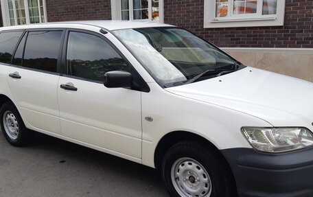 Mitsubishi Lancer Cargo CS2V, 2003 год, 350 000 рублей, 3 фотография