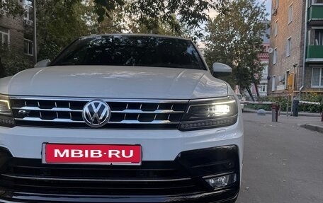 Volkswagen Tiguan II, 2018 год, 3 350 000 рублей, 1 фотография