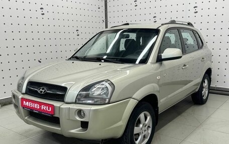 Hyundai Tucson III, 2007 год, 900 000 рублей, 1 фотография