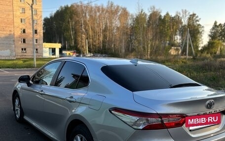 Toyota Camry, 2019 год, 2 630 000 рублей, 6 фотография