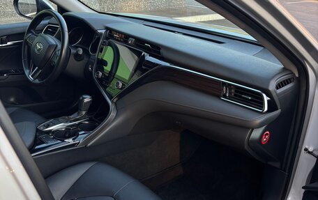 Toyota Camry, 2019 год, 2 630 000 рублей, 12 фотография