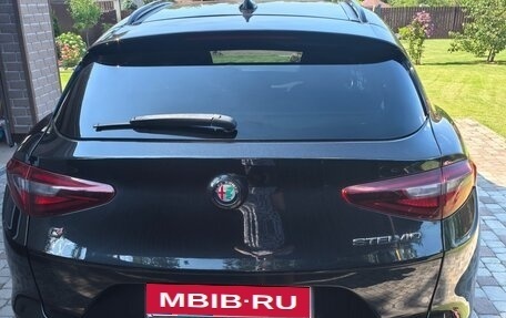 Alfa Romeo Stelvio, 2021 год, 2 900 000 рублей, 5 фотография