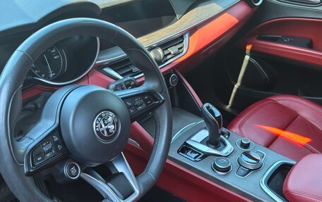 Alfa Romeo Stelvio, 2021 год, 2 900 000 рублей, 13 фотография