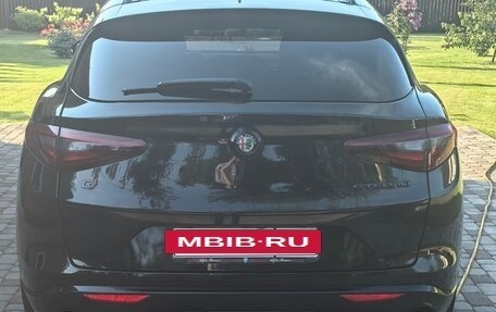 Alfa Romeo Stelvio, 2021 год, 2 900 000 рублей, 10 фотография