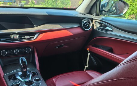 Alfa Romeo Stelvio, 2021 год, 2 900 000 рублей, 17 фотография
