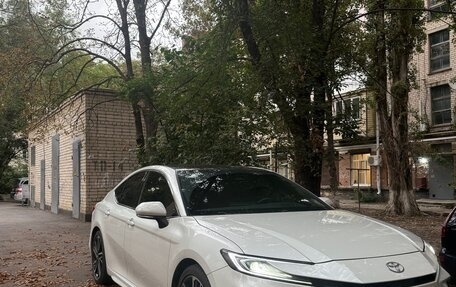Toyota Camry, 2024 год, 3 550 000 рублей, 2 фотография