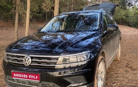 Volkswagen Tiguan II, 2017 год, 2 400 000 рублей, 1 фотография