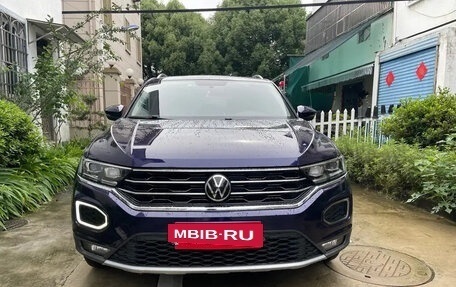 Volkswagen T-Roc I, 2021 год, 1 245 000 рублей, 2 фотография