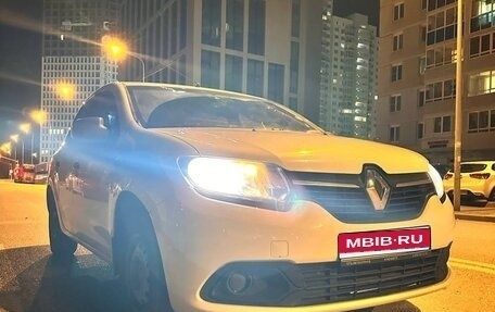 Renault Logan II, 2017 год, 720 000 рублей, 1 фотография