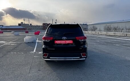 Toyota Highlander III, 2018 год, 3 300 000 рублей, 8 фотография