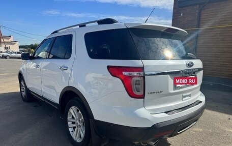 Ford Explorer VI, 2013 год, 1 550 000 рублей, 7 фотография