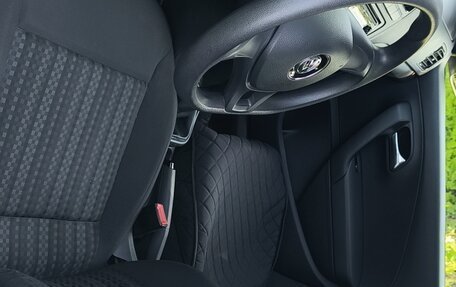 Volkswagen Polo VI (EU Market), 2017 год, 1 300 000 рублей, 1 фотография