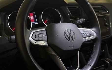 Volkswagen Tiguan II, 2020 год, 2 300 000 рублей, 4 фотография