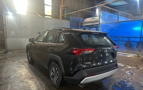 Toyota RAV4, 2025 год, 3 850 000 рублей, 4 фотография