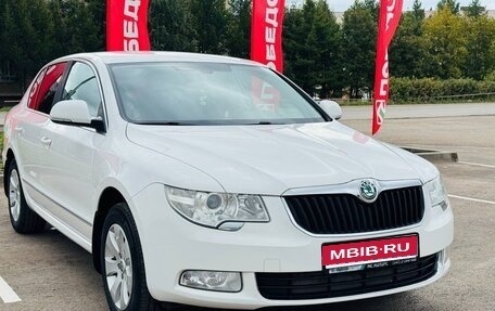 Skoda Superb III рестайлинг, 2013 год, 1 260 000 рублей, 1 фотография
