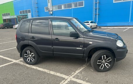 Chevrolet Niva I рестайлинг, 2017 год, 520 000 рублей, 4 фотография