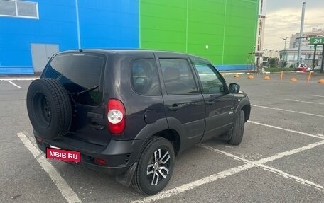 Chevrolet Niva I рестайлинг, 2017 год, 520 000 рублей, 5 фотография
