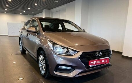 Hyundai Solaris II рестайлинг, 2017 год, 1 215 000 рублей, 1 фотография