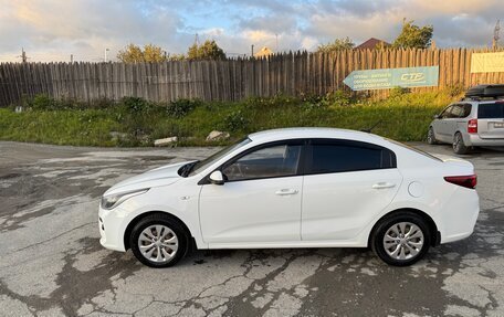 KIA Rio IV, 2019 год, 895 000 рублей, 2 фотография