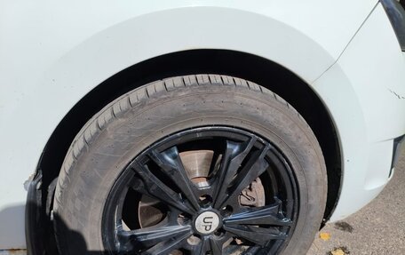 Skoda Rapid I, 2014 год, 1 000 000 рублей, 5 фотография