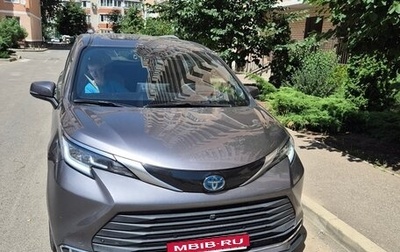 Toyota Sienna, 2021 год, 4 950 000 рублей, 1 фотография
