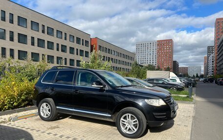 Volkswagen Touareg III, 2008 год, 1 299 000 рублей, 2 фотография