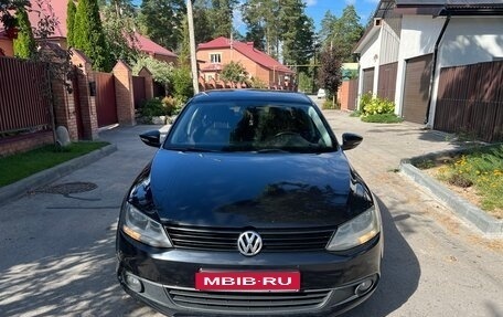 Volkswagen Jetta VI, 2012 год, 890 000 рублей, 1 фотография