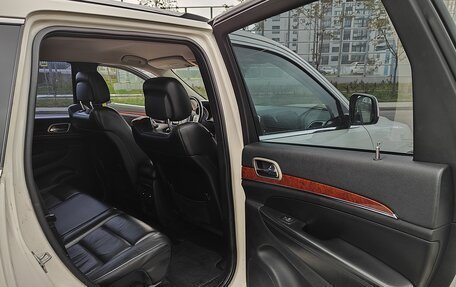 Jeep Grand Cherokee, 2012 год, 1 500 000 рублей, 12 фотография