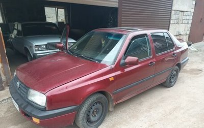Volkswagen Vento, 1992 год, 155 555 рублей, 1 фотография