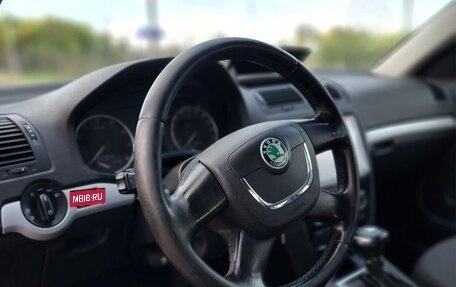 Skoda Octavia, 2011 год, 690 000 рублей, 10 фотография