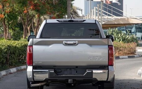 Toyota Tundra, 2025 год, 11 100 000 рублей, 6 фотография