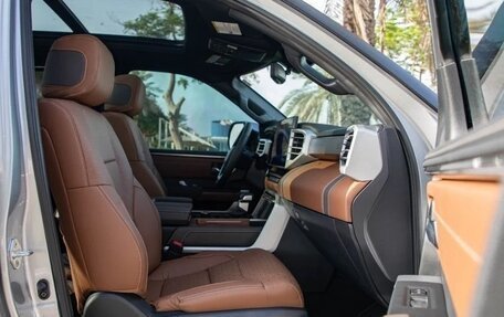 Toyota Tundra, 2025 год, 11 100 000 рублей, 8 фотография