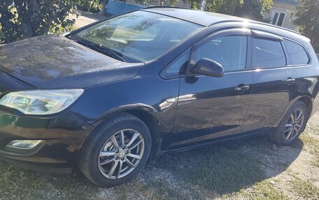 Opel Astra J, 2012 год, 820 000 рублей, 1 фотография