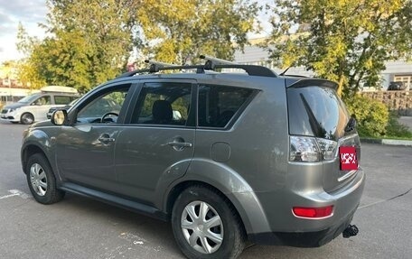 Mitsubishi Outlander III рестайлинг 3, 2008 год, 980 000 рублей, 1 фотография