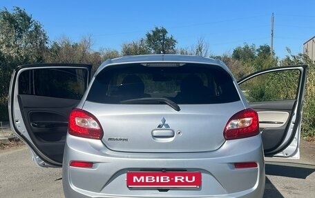 Mitsubishi Mirage VI рестайлинг, 2017 год, 690 000 рублей, 3 фотография