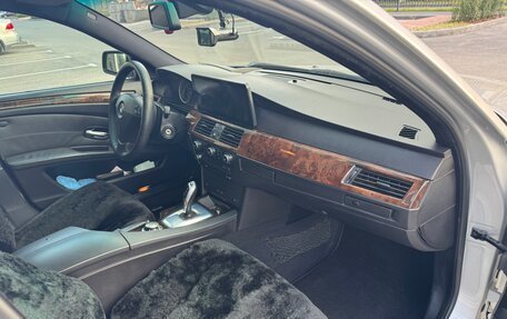 BMW 5 серия, 2004 год, 999 999 рублей, 7 фотография