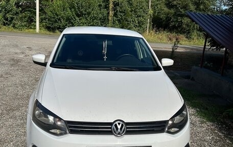 Volkswagen Polo VI (EU Market), 2012 год, 650 000 рублей, 2 фотография