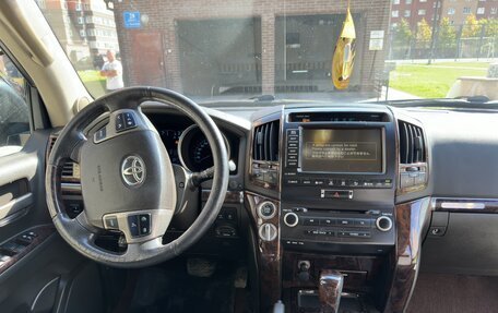 Toyota Land Cruiser 200, 2008 год, 3 000 000 рублей, 6 фотография