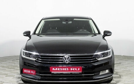 Volkswagen Passat B8 рестайлинг, 2016 год, 1 799 700 рублей, 2 фотография